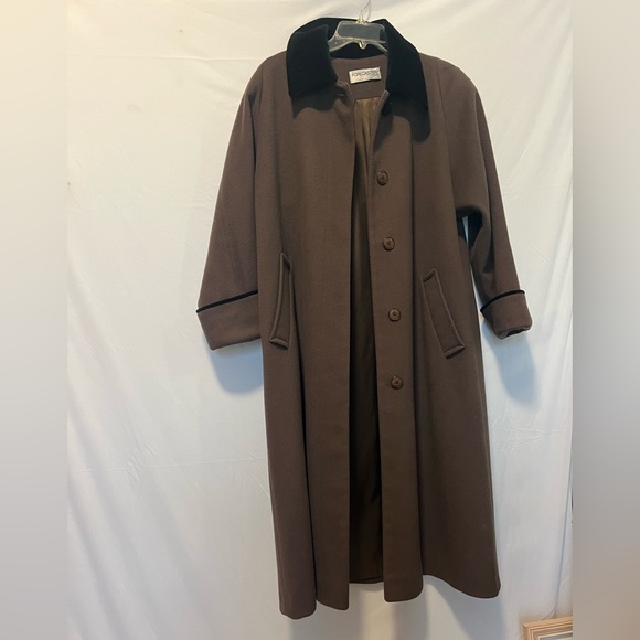 Womens Forecaster Of Boston 100% Wool Long Coat  Brown Size 6 Velvet - Picture 1 of 7
